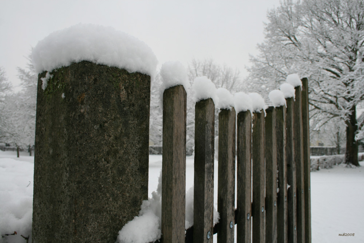 Pforte_Klostergarten_Schnee